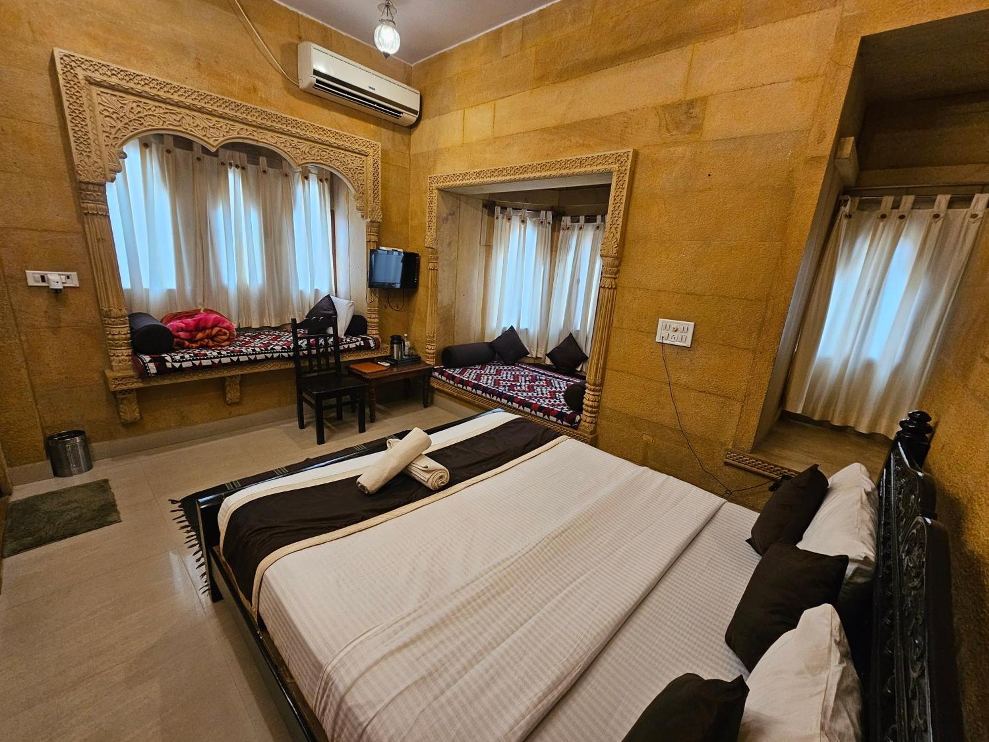 Hotel Royal Haveli Jaisalmer Exterior photo